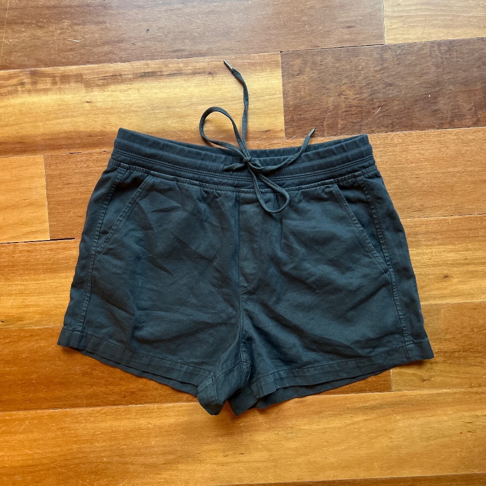 GAP pull on shorts